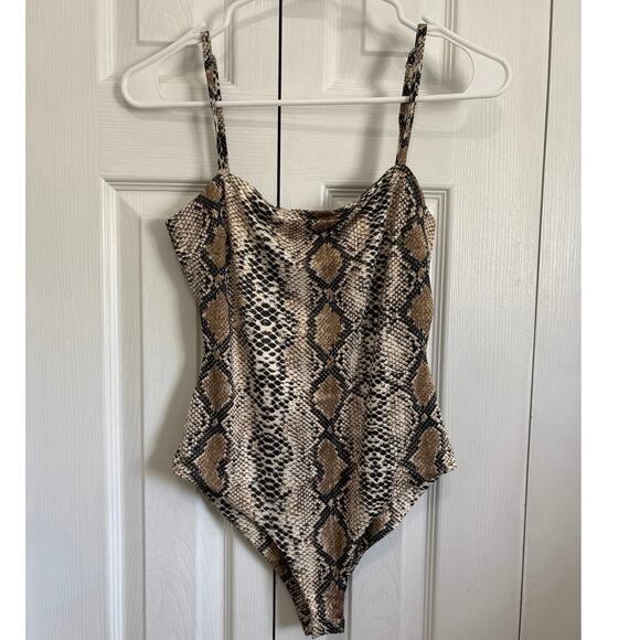 Princess Polly Butter Soft Snakeskin Bodysuit Size 2 - Picture 1 of 8